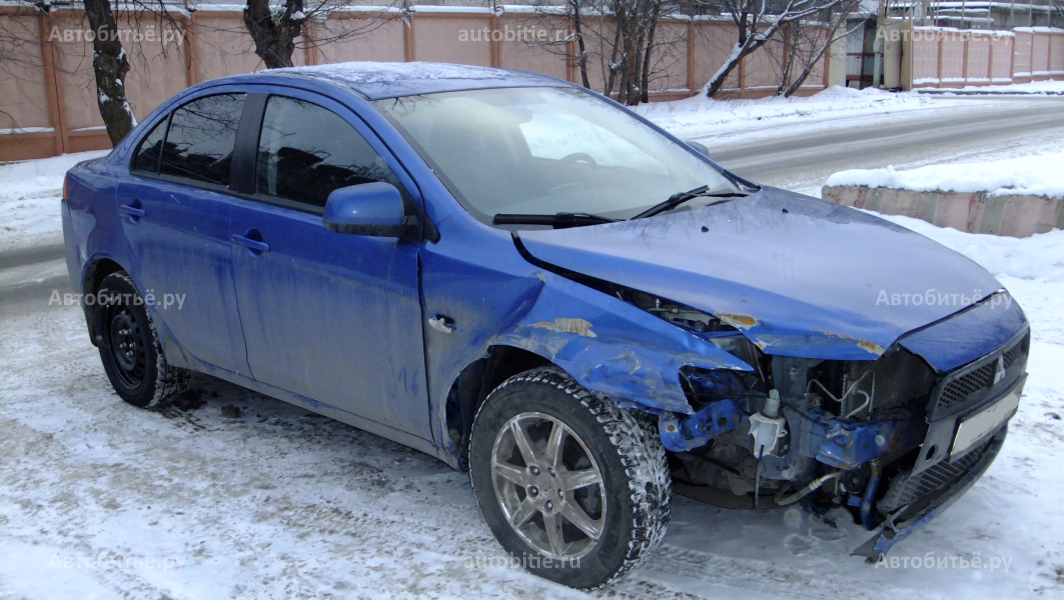 Mitsubishi Lancer 10 - после ДТП.