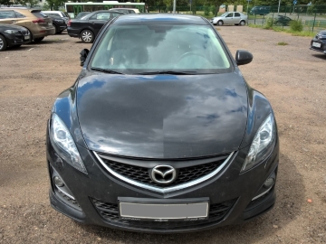 Mazda 6.