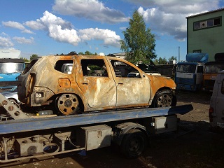 Продать битый, или сгоревший автомобиль Рено Дастер 1 на Автобитьё.ру