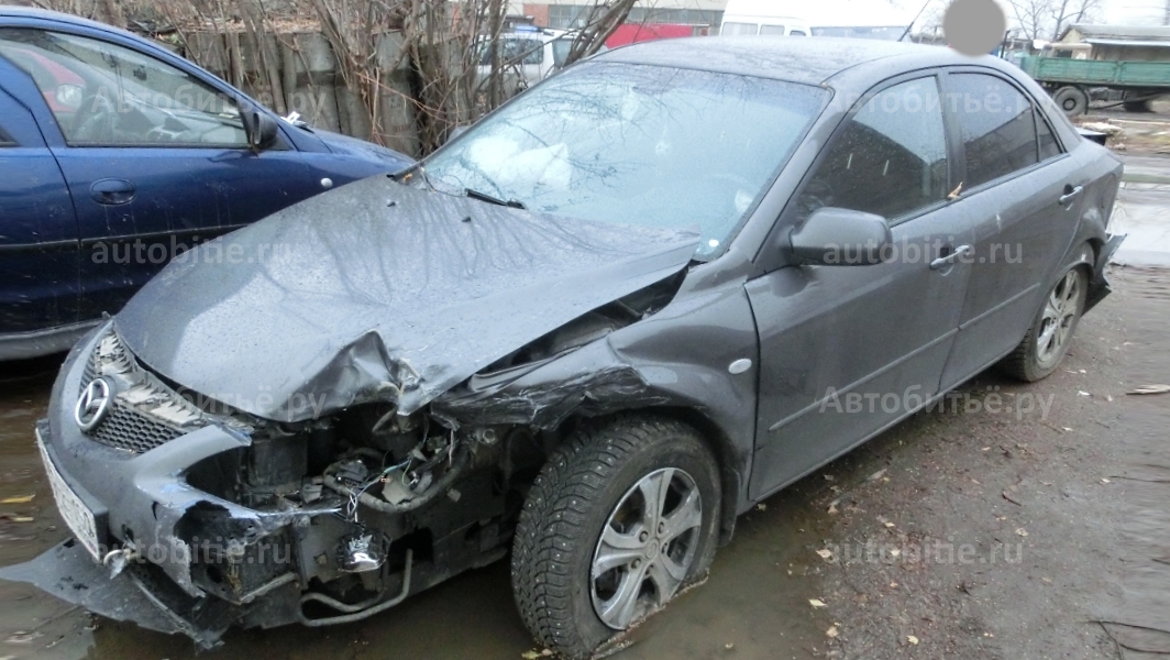 Mazda 6 I (GG) седан - битая в переднее колесо.