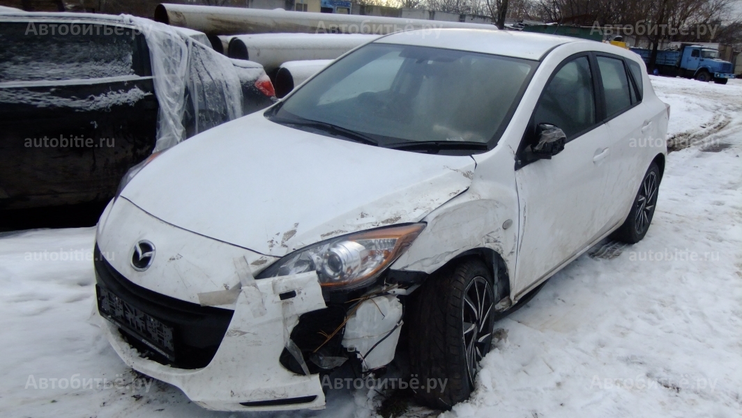 Mazda 3 II (BL) хэтчбек - битая в переднее колесо.